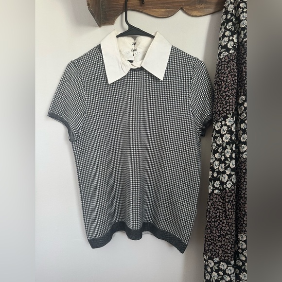Alice + Olivia Tops - Alice + Olivia Black and White Houndstooth Blouse with removable collar